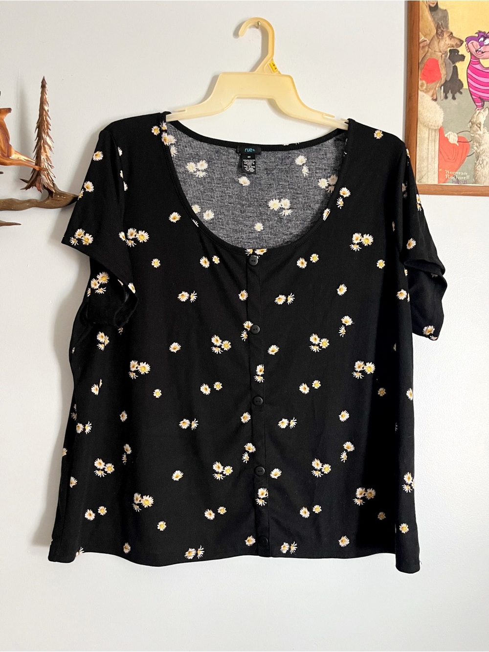 Rue21 Plus Daisy Print Scoop Neck Top 4X Soft Stretch Shirt